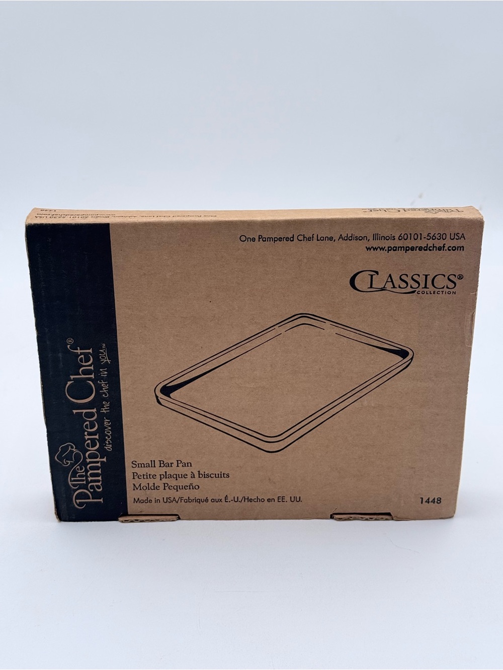 New in Box Pampered Chef 1448 Small Bar Pan Family Heritage Stoneware